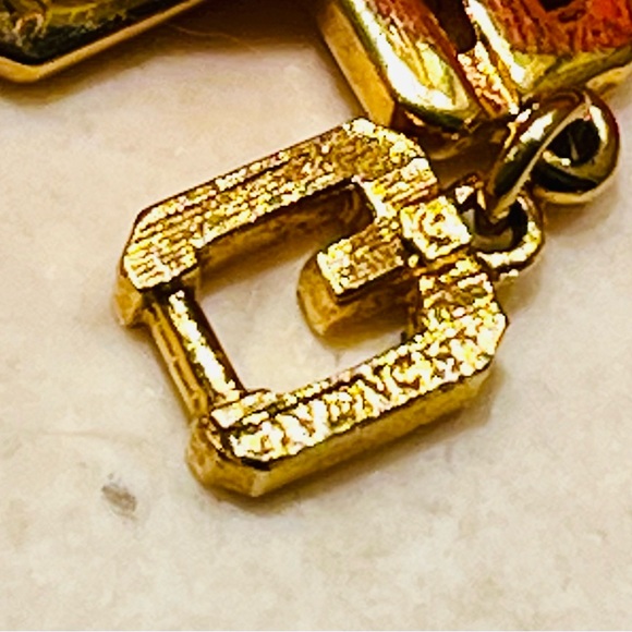 SET Givenchy gold tone G logo necklace & bracelet matching SET, stamped - EUC - Picture 8 of 11